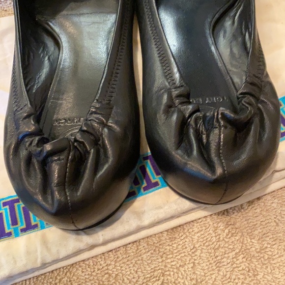 Tory Burch ballet flats. Like new! - Picture 4 of 5